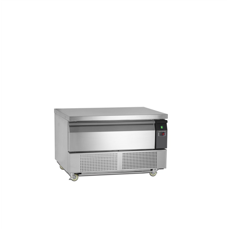 Positive Refrigerated Table GN 2/1 TEFCOLD - 51 L: Optimal storage & approved durability Positive Refrigerated Table GN 2/1 TEFCOLD - 51 L: Optimal storage & approved durability