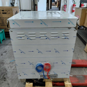 Professionaalne Nõudepesumasin Loputusvedeliku ja Pesuaine Doseerija ning Tühjenduspumbaga - 50 x 50 cm - Dynasteel