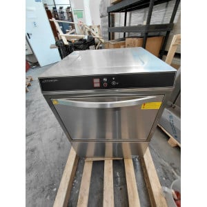 Professionaalne Nõudepesumasin Loputusvedeliku ja Pesuvahendi Doseerija ning Tühjenduspumbaga - 50 x 50 cm - Dynasteel