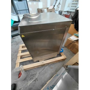 Professionaalne Nõudepesumasin Loputusvedeliku ja Pesuvahendi Doseerija ning Tühjenduspumbaga - 50 x 50 cm - Dynasteel