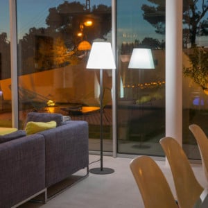 Wired Outdoor Lamp Post - Standy 150 cm - Lumisky