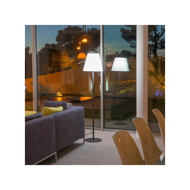 Wired Outdoor Lamp Post - Standy 150 cm - Lumisky