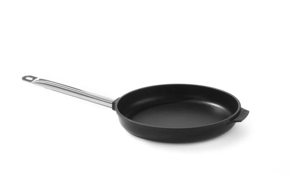 Alumiiniumist valualumiiniumpann - läbimõõt 26 cm